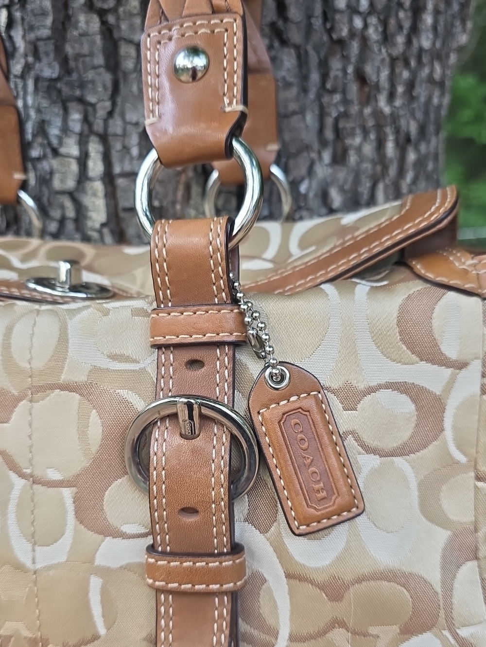 Coach 2007 Large Chelsea Top Turnlock Satchel In Optic - Picture 2 of 12